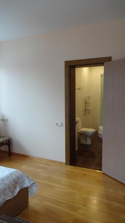 Vidu Guest House Utena Exterior foto
