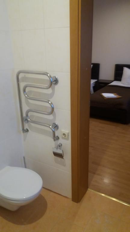 Vidu Guest House Utena Exterior foto