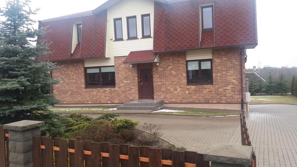 Vidu Guest House Utena Exterior foto
