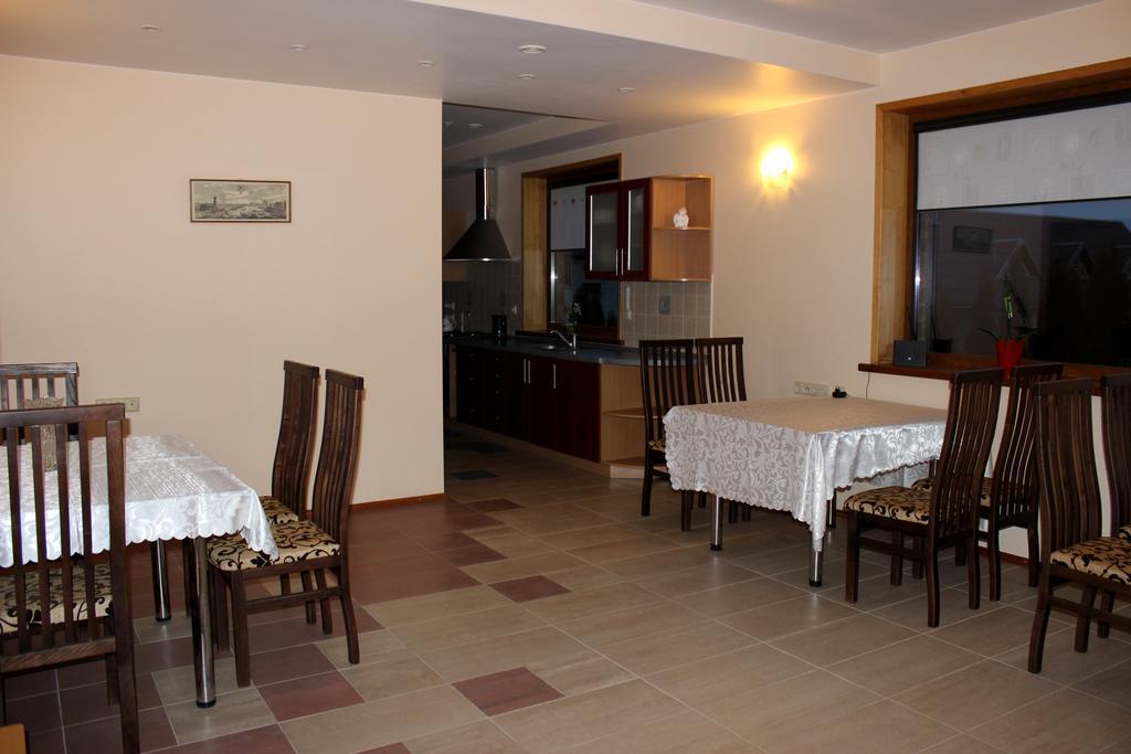 Vidu Guest House Utena Exterior foto