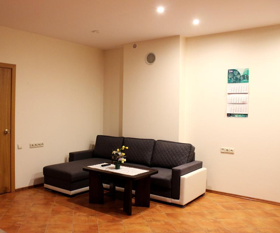Vidu Guest House Utena Exterior foto