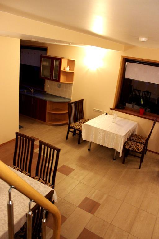 Vidu Guest House Utena Exterior foto